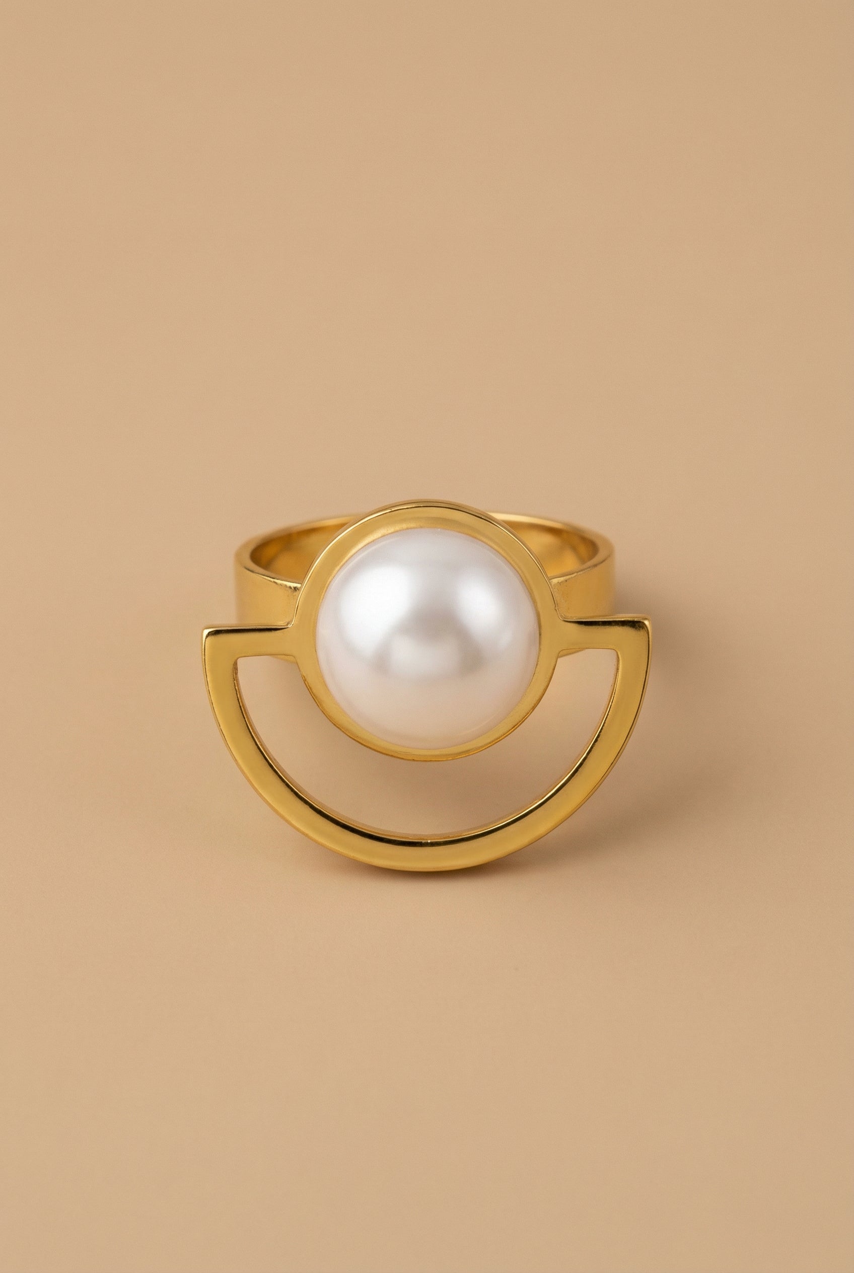 ORBIT PEARL RING