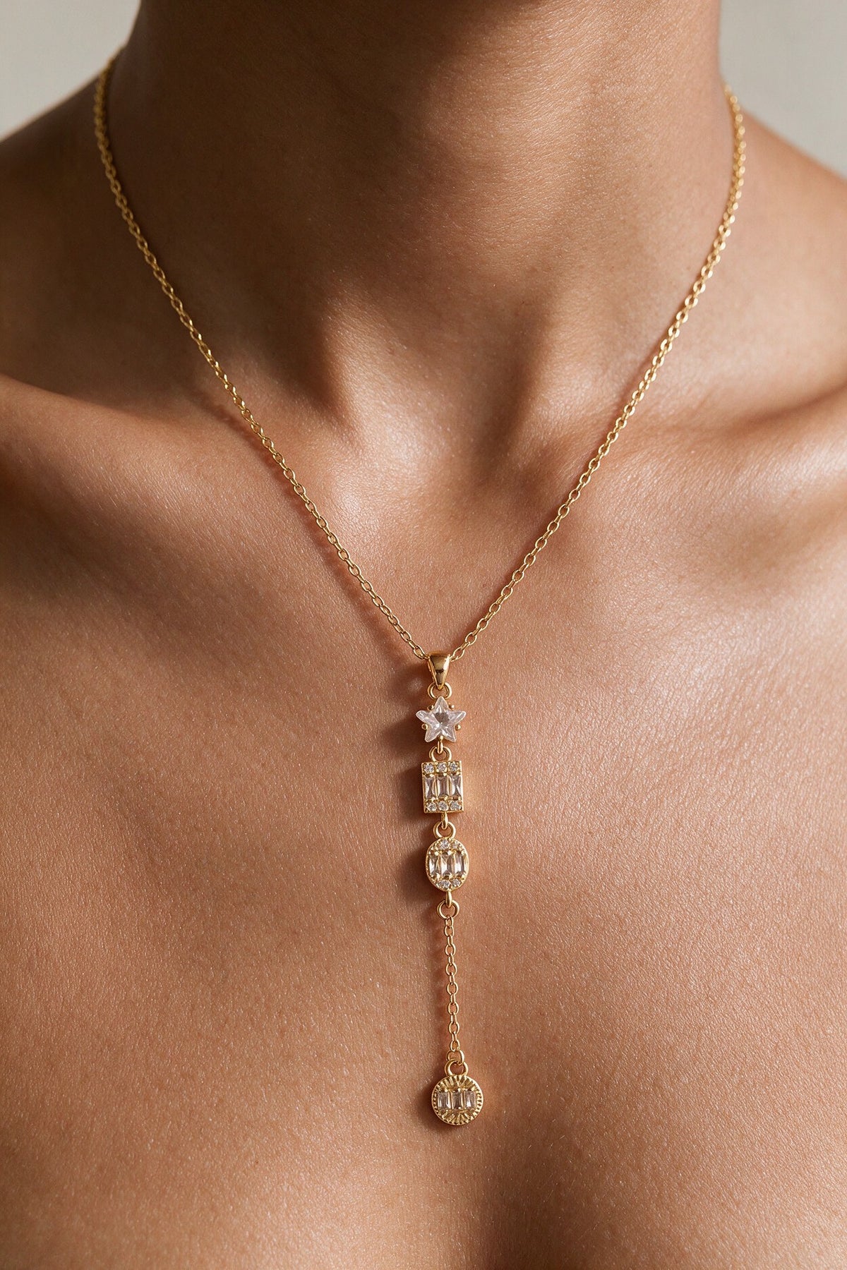 ÉTOILE DROP NECKLACE