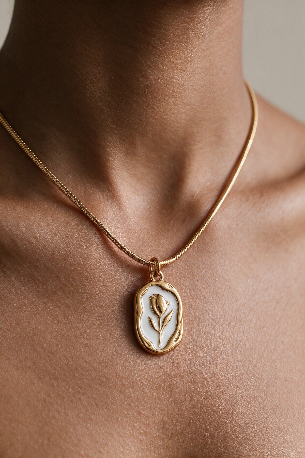 Tulip Medallion Necklace
