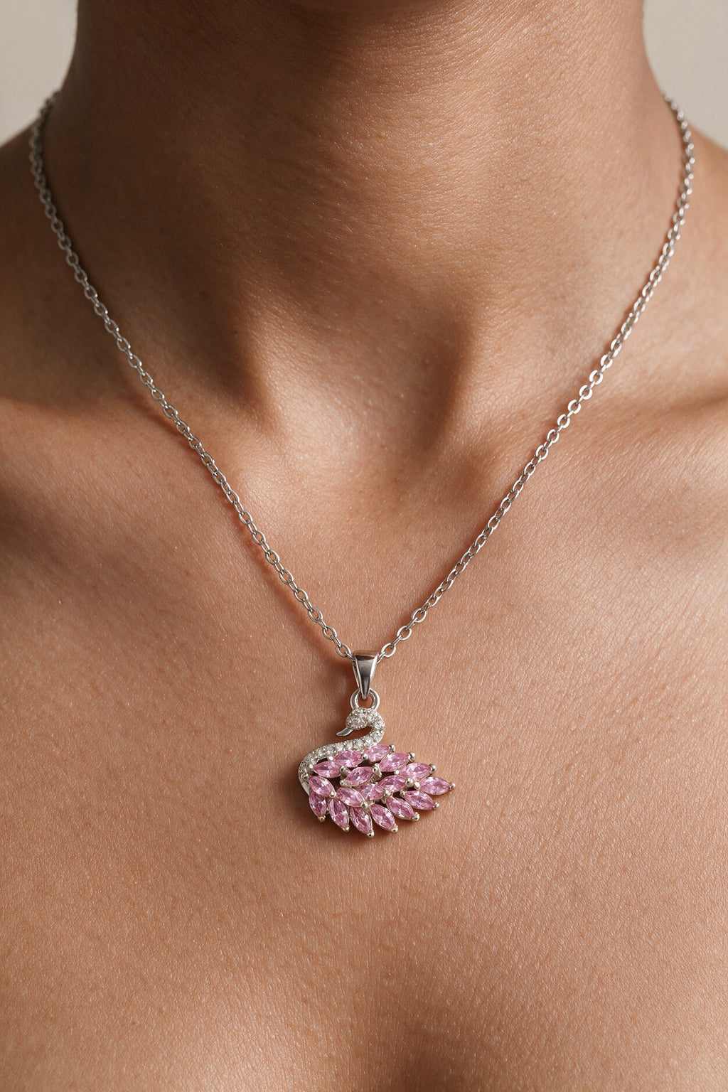 SILVER SWAN NECKLACE